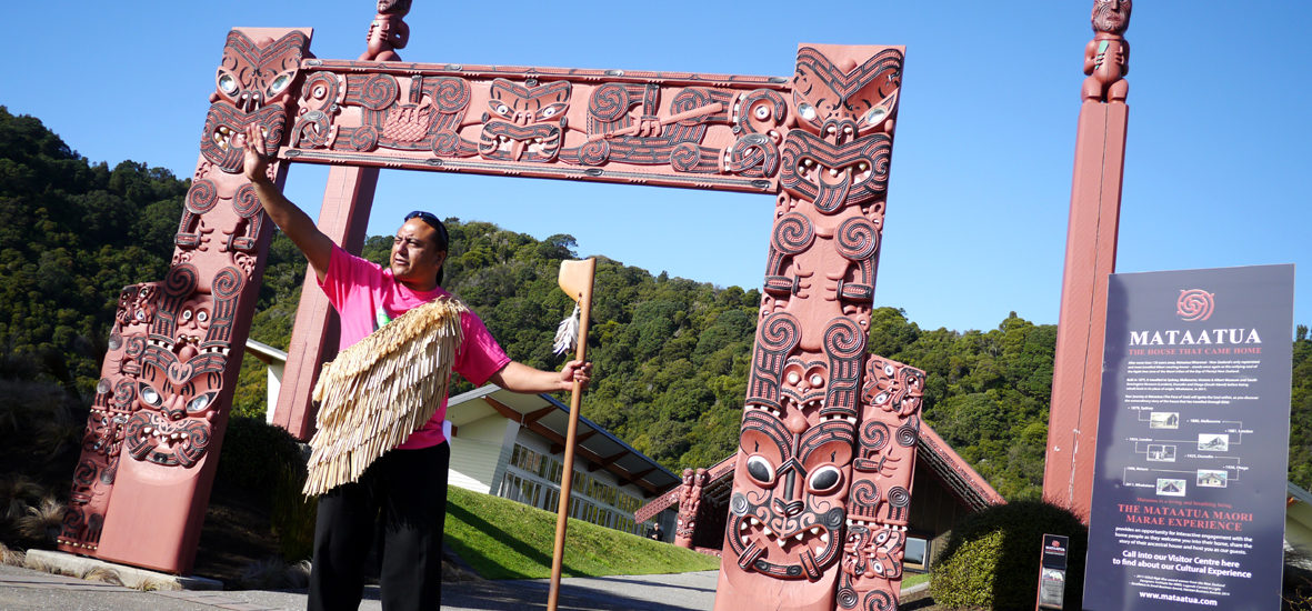 Mataatua - das Tor zum Marae in Whakatane