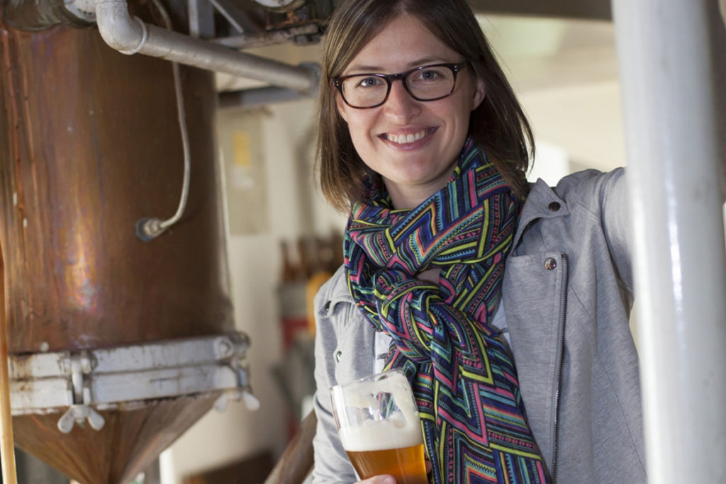 Fränkisches Bier Braumeisterin Yvonne Wernlein aus Trebgast in Oberfranken Brauerei Haberstumpf